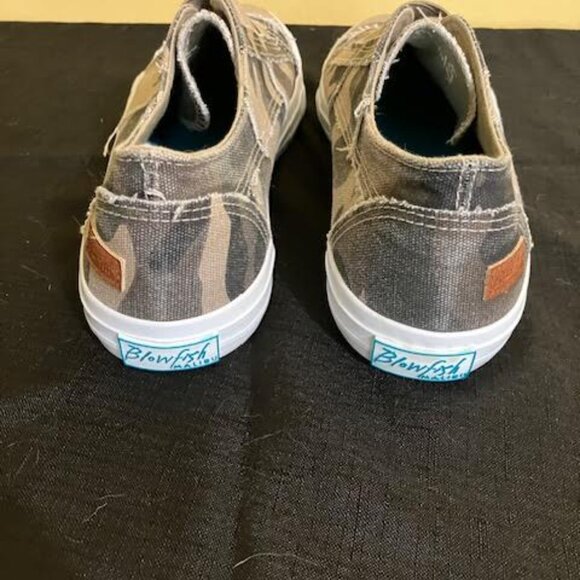 Blowfish Malibu Camoflage shoes - Picture 3 of 5